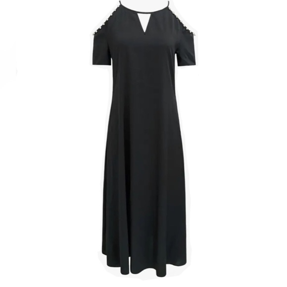 Long Elegant Black Dress With Pearls - Picture 2 of 4